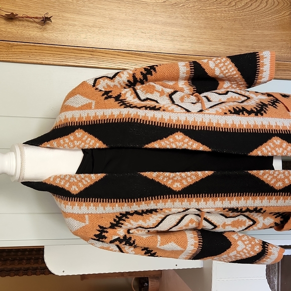Bibi Aztec sweater Size S - Picture 4 of 11